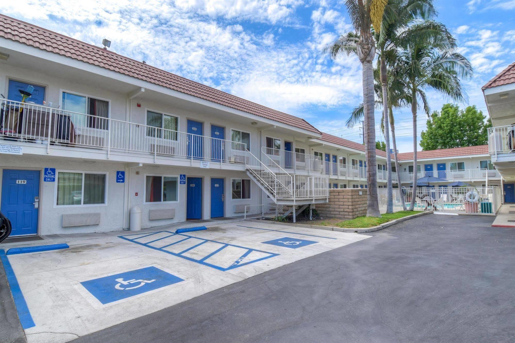 Motel 6-Costa Mesa, Ca Екстер'єр фото